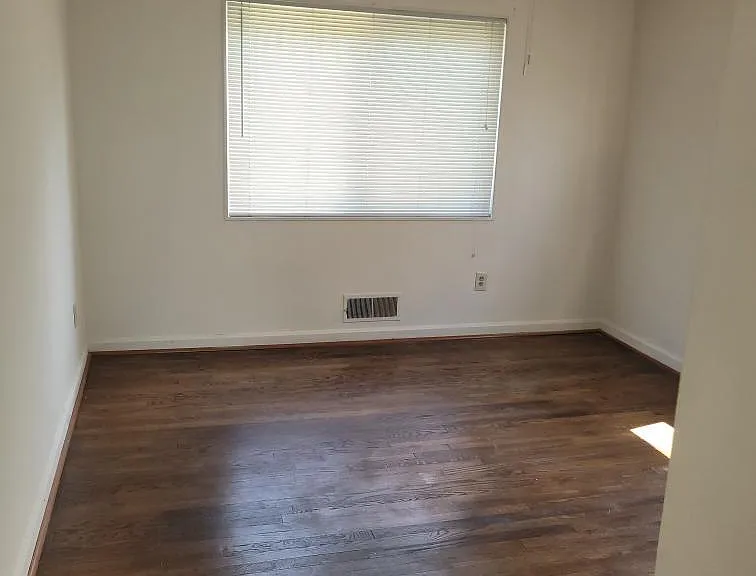 720 N Vermont St #1 — Photo 4