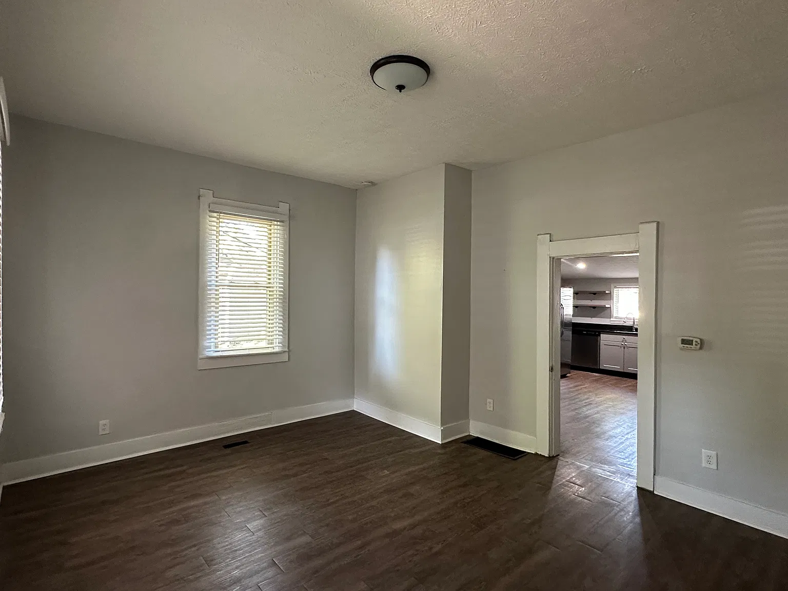 3 bed, 1293 sqft, $1,900 — Photo 4