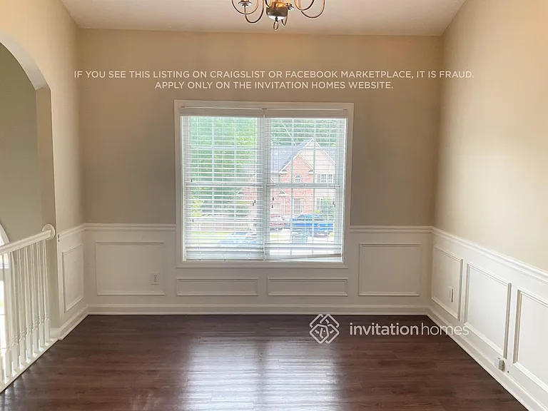 3670 McGuire Close NW — Photo 2