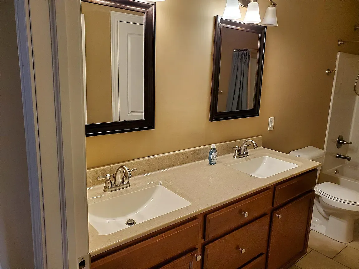 2 bed, 1200 sqft, $1,250 — Photo 3