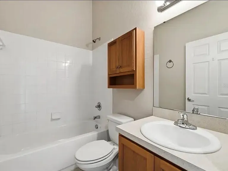 202 Highland Meadows Pl — Photo 14