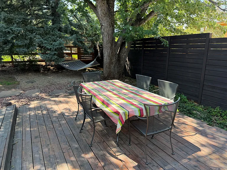 Al Fresco Dining