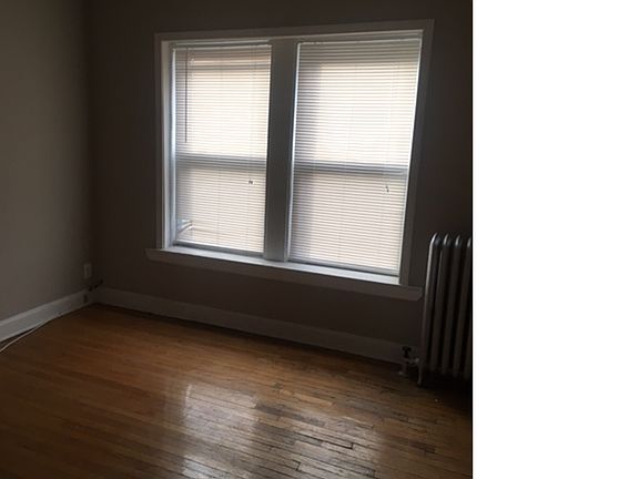2nd image of 4522 S Drexel Blvd APT 2C