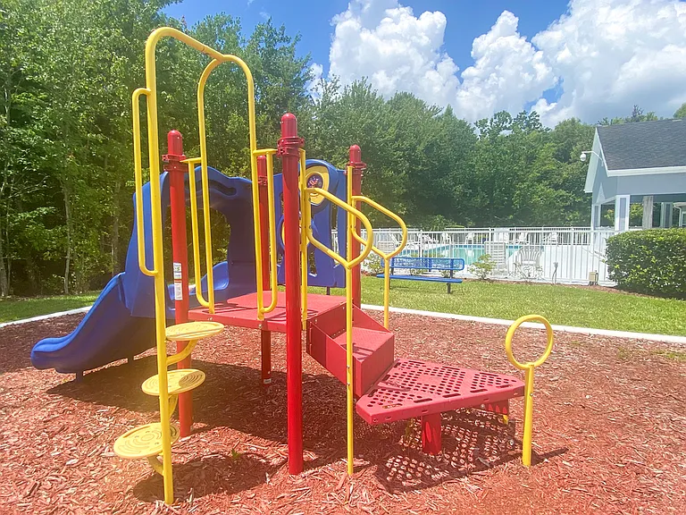 Madison Commons Apartments — Photo 4