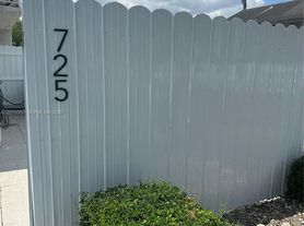 8460 SW 156th Pl, Miami, FL
