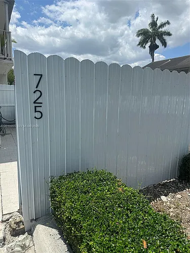 8460 SW 156th Pl #725 Photo 1