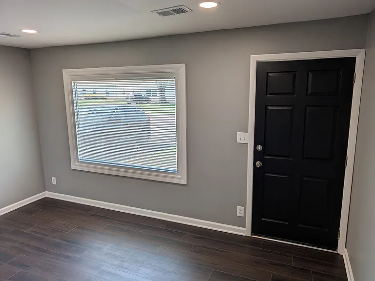 1008 Olympia Dr — Photo 3