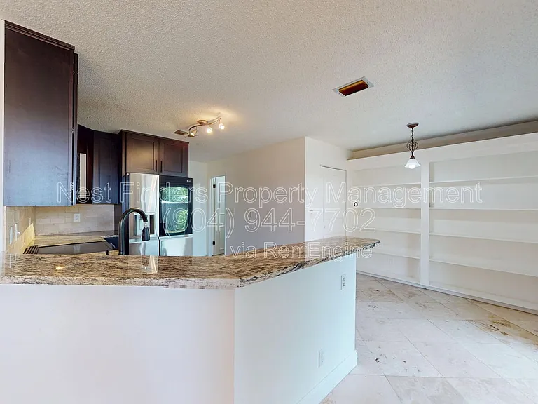 111 Lobelia Rd — Photo 14