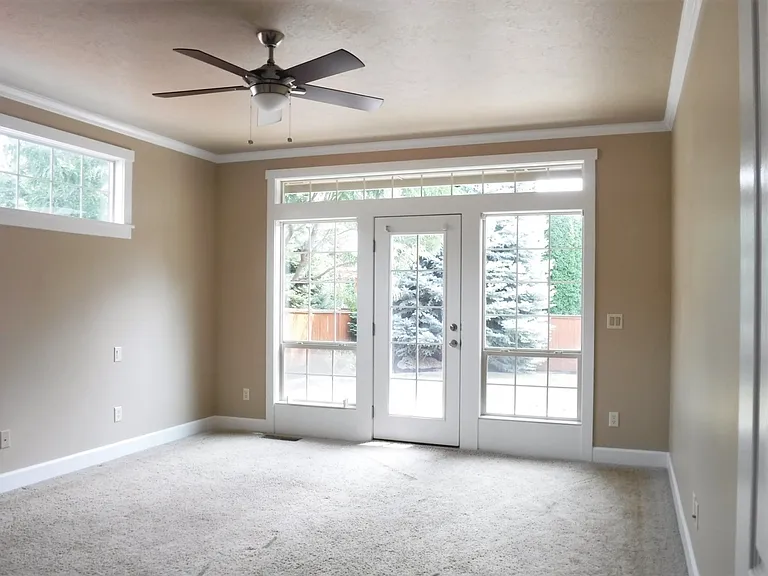 1505 E Daylesford Dr — Photo 12