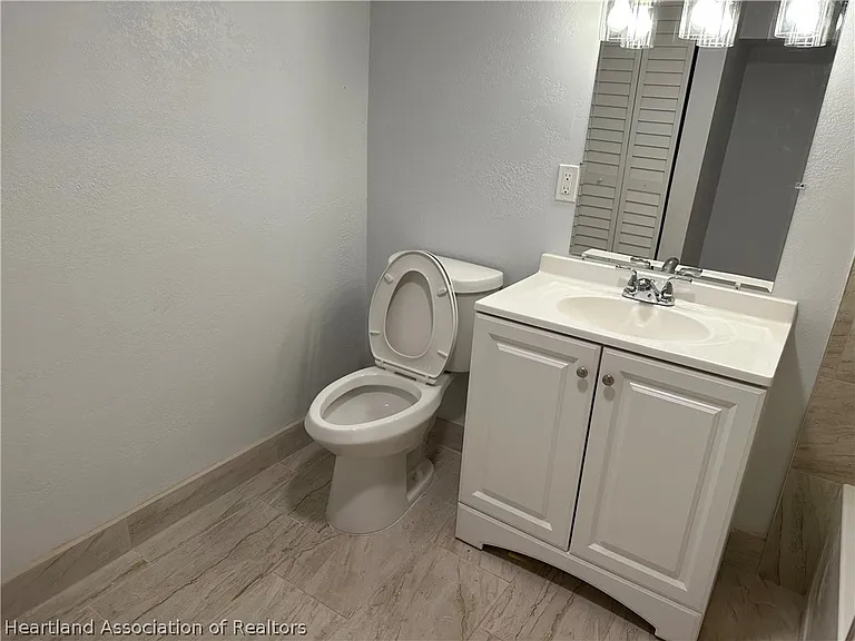 249 S Commerce Ave #109 — Photo 8