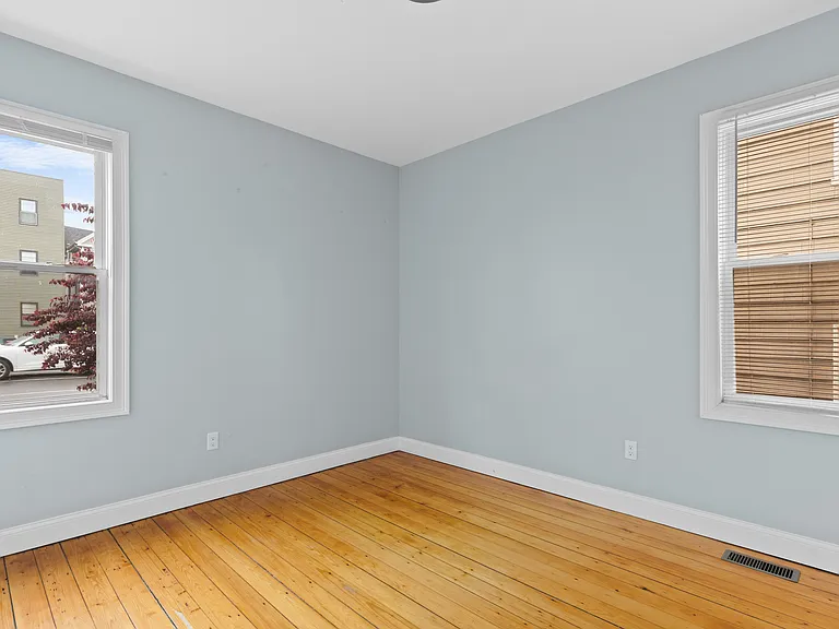 18 Trenton St — Photo 18