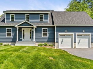69 Griffin Rd, Deerfield, NH 03037