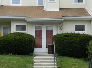 1102 Oak Cir, Lansdale, PA 19446