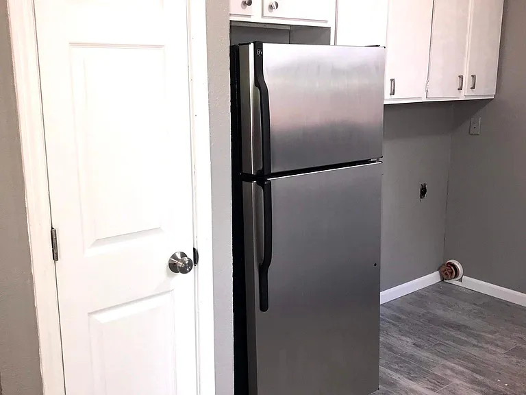 2906 Ennis Ave — Photo 5