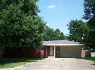 1613 Coker Hampton Dr, Stuttgart, AR 72160