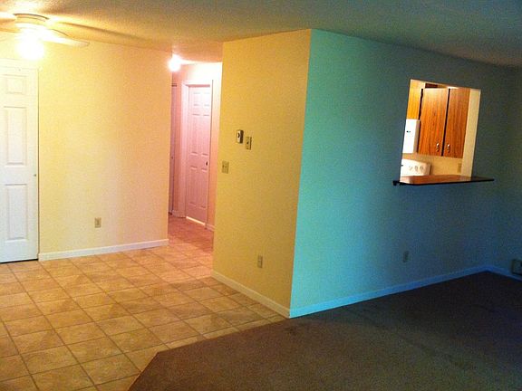 3rd image of 2400 20th Ave NW APT 9D