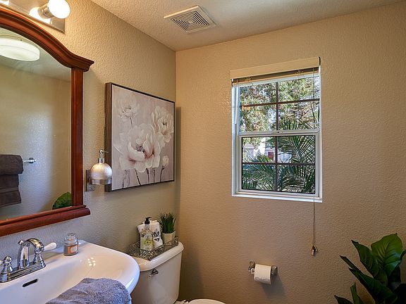 5th image of 1464 Dolores Ln