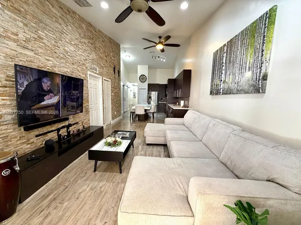 1242 NE 32nd Ave, Homestead, FL 33033