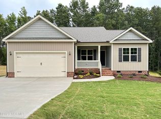 105 N Goodling Park Dr, Selma, NC 27576