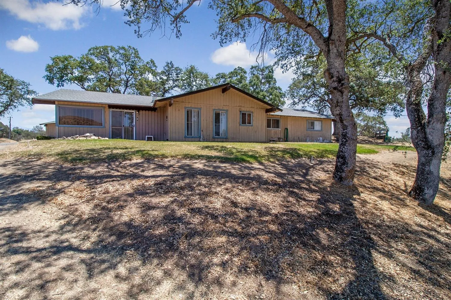 22396 Goldrush Ln photo 1