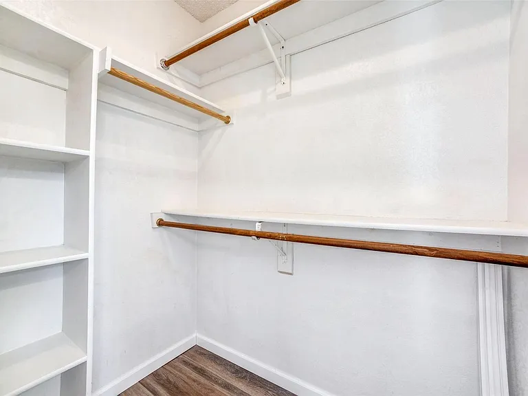 3321 Hazlewood Ct — Photo 26