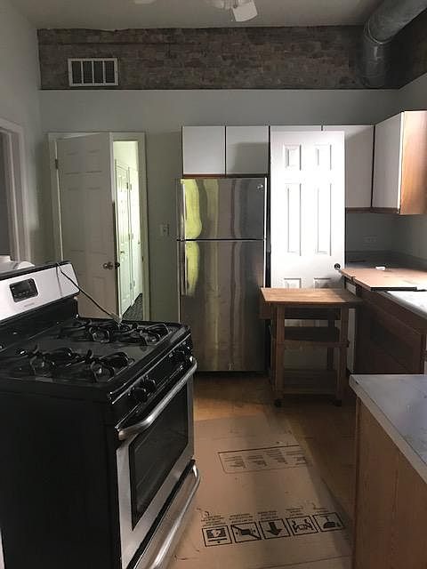 1st image of 2117 W Cortland St #1
