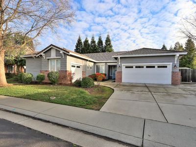 7040 Petersborough Way, Roseville, CA, 95747