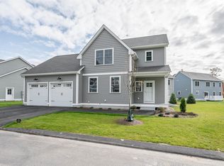 48 Wilderness Dr #TOWNHOUSE E, Nashua, NH 03062