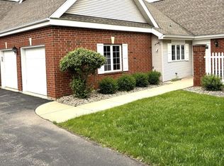 859 N High Point Rd, Madison, WI 53717