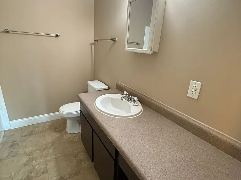 Foxfire West Apartments — Photo 73