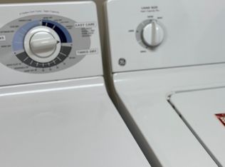 3001 Greystone Point #6, Greensboro, NC 27410