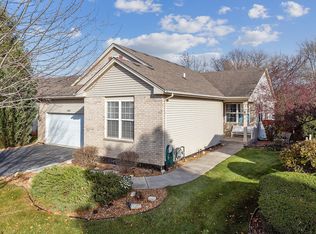 16833 Charleston Cir, Lockport, IL 60441