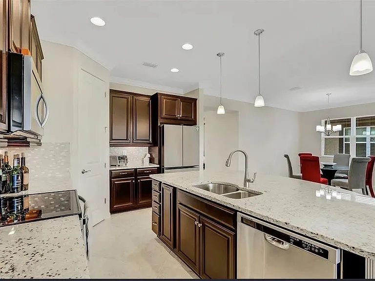 11780 Tapestry Ln — Photo 17