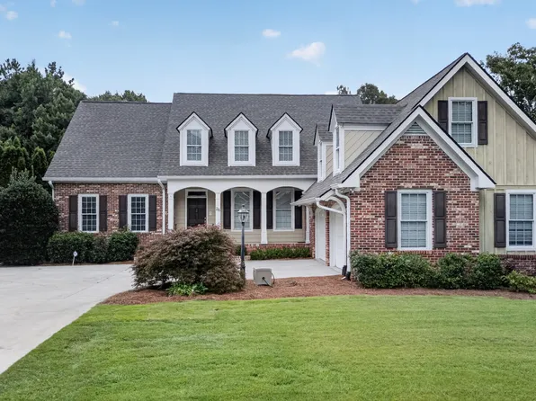 26 Nicklaus Dr NW, Rome, GA 30165