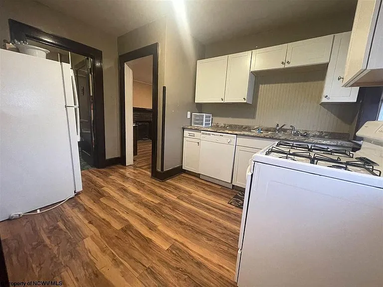 804 Glenn Ave — Photo 6