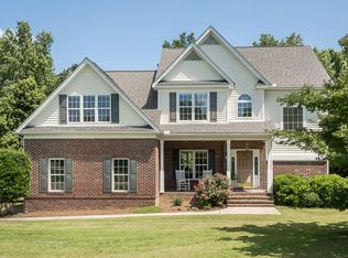 1009 Hazelton Ln, Fuquay Varina, NC 27526