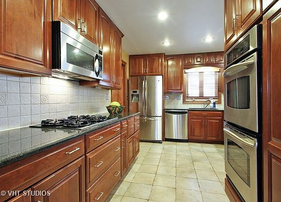 5th image of 4132 Bristol Ct