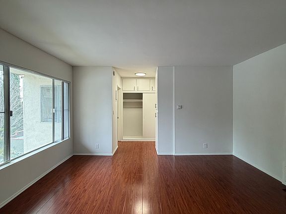 2nd image of 1147 N Vista St APT 7