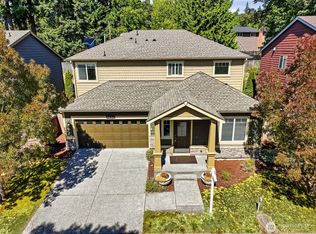 7624 NE 201st Place, Kenmore, WA 98028
