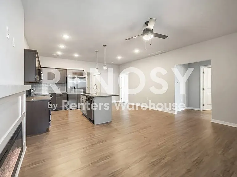 3656 NE Marissa Ln — Photo 8