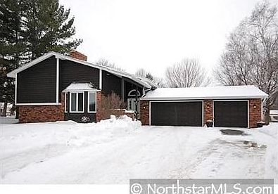 1st image of 41 Willow Dr N