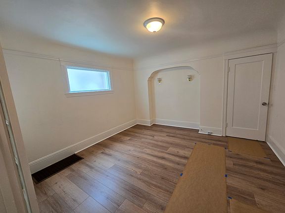 5th image of 2307 28th Ave