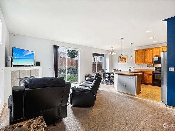 4th image of 9802 187TH Street Ct E