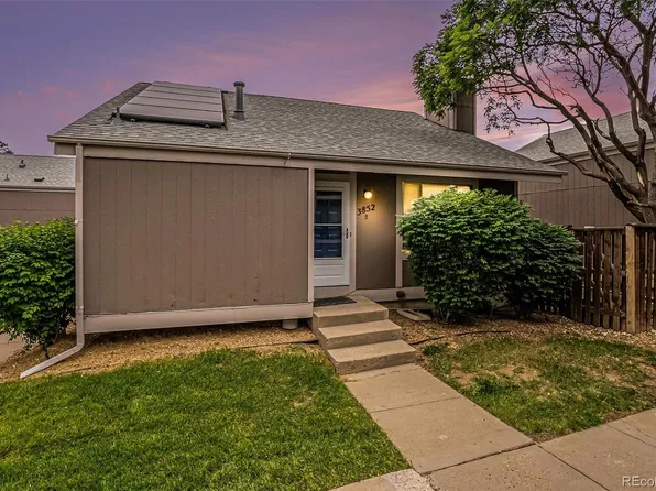 3852 S Genoa Court #B, Aurora, CO 80013