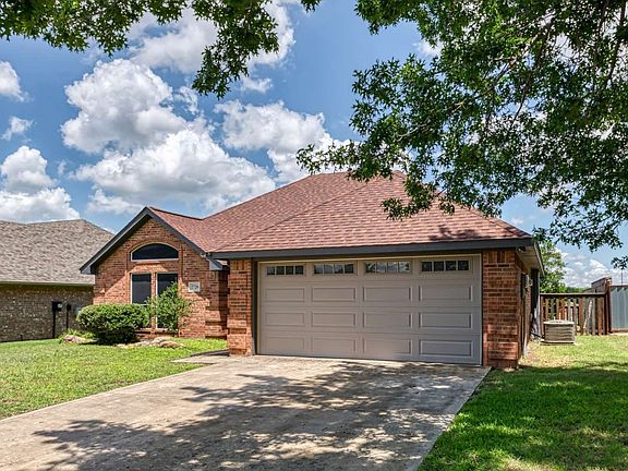 4th image of 2720 Stephen Dr