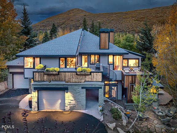 2nd image of 2060 Solamere Dr