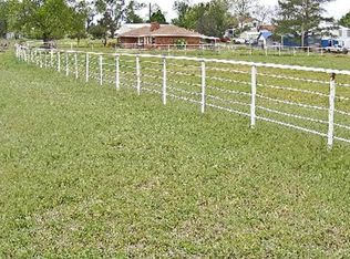 724 N 3rd St, Cleo Springs, OK 73729