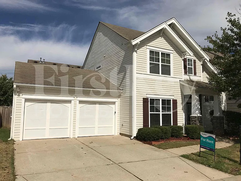 311 Azalea Loop — Photo 1