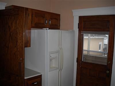 4th image of 504 Park Ave
