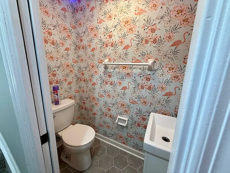 230 Nottingham Ct — Photo 6